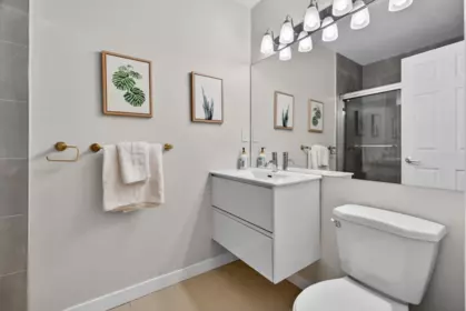 Hot Tub / Spa Photo of 311 1010 Howe Street, Vancouver, BC