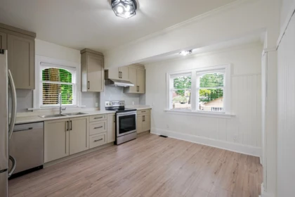 Kitchen Island Photo of 441 Kelly Street, New Westminster, BC