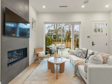 1 3919 W 18th Avenue, Vancouver, BC, Vancouver — Half Duplex for sale