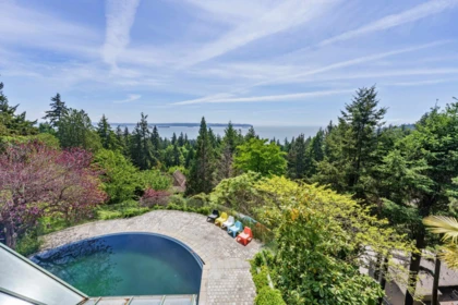 Backyard Photo of 4253 Rockbank Place, West Vancouver, BC