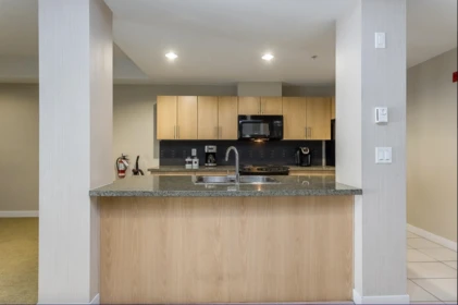 Kitchen Photo of 301 33546 Holland Avenue, Abbotsford, BC