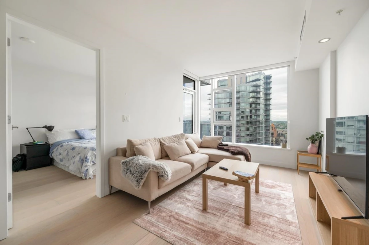 Dining Area Photo of 3308 1289 Hornby Street, Vancouver, BC