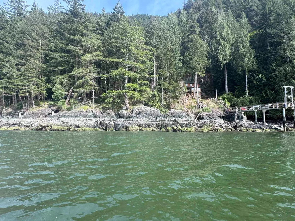 Exterior Front Photo of 1268 Wf, Bowen Island, BC