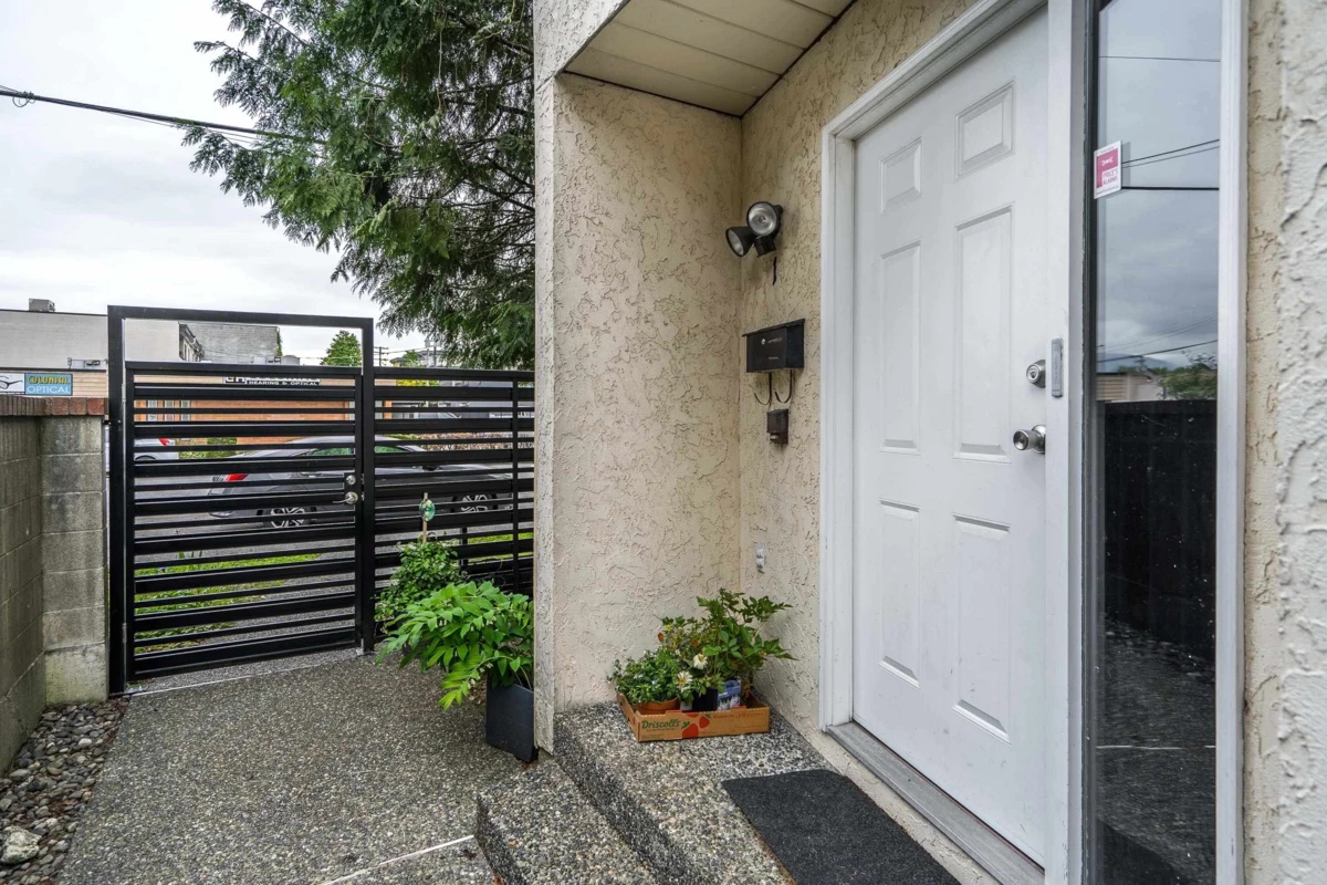 Exterior Rear Photo of 1 11869 223rd Street, Maple Ridge, BC