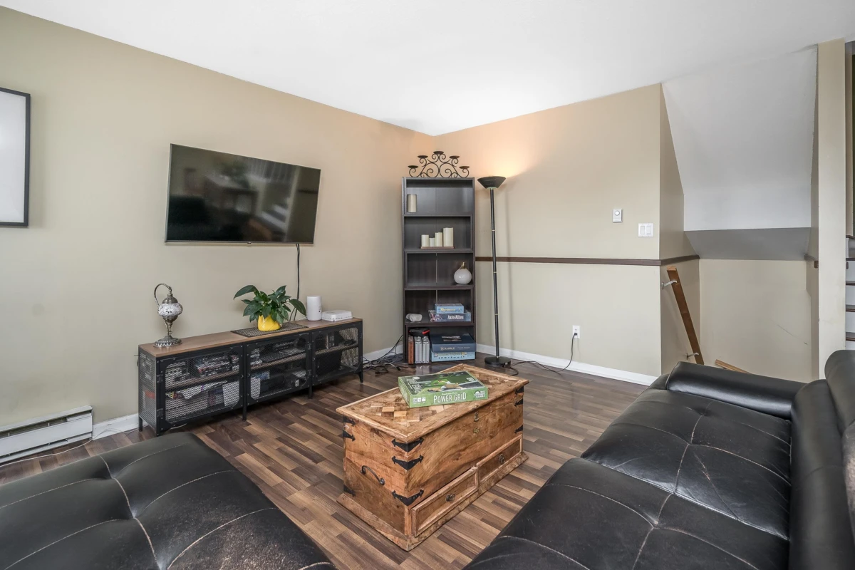 Family Room Photo of 1 11869 223rd Street, Maple Ridge, BC