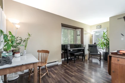 Kitchen Photo of 1 11869 223rd Street, Maple Ridge, BC