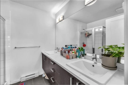 Mudroom Photo of 130 8130 136a Street, Surrey, BC