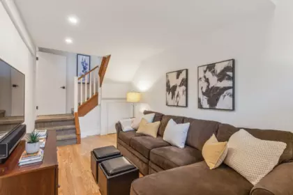 Basement Recreation Room Photo of 4467 St. George Street, Vancouver, BC