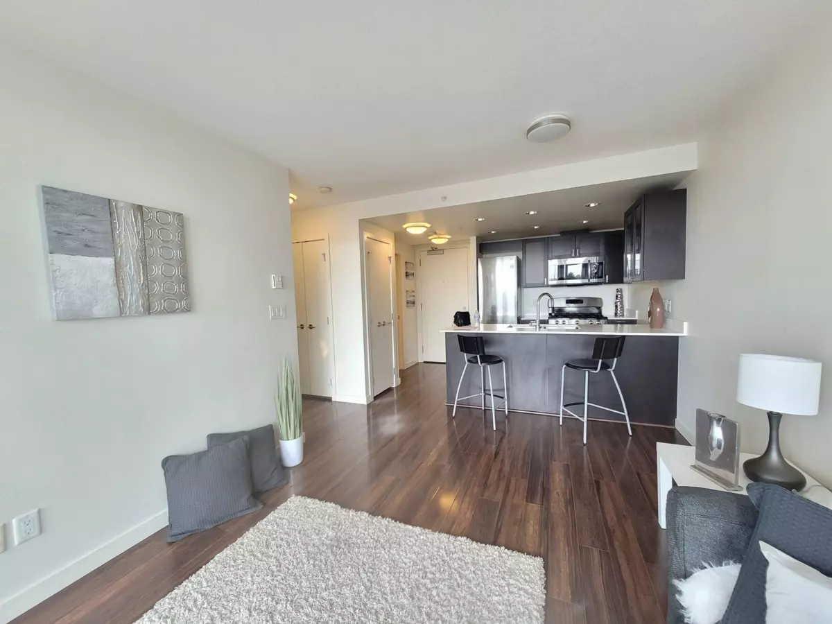 Dining Area Photo of 719 4818 Eldorado Mews, Vancouver, BC