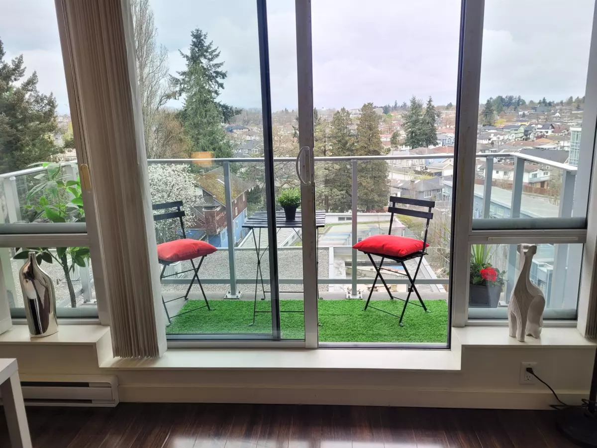 Family Room Photo of 719 4818 Eldorado Mews, Vancouver, BC