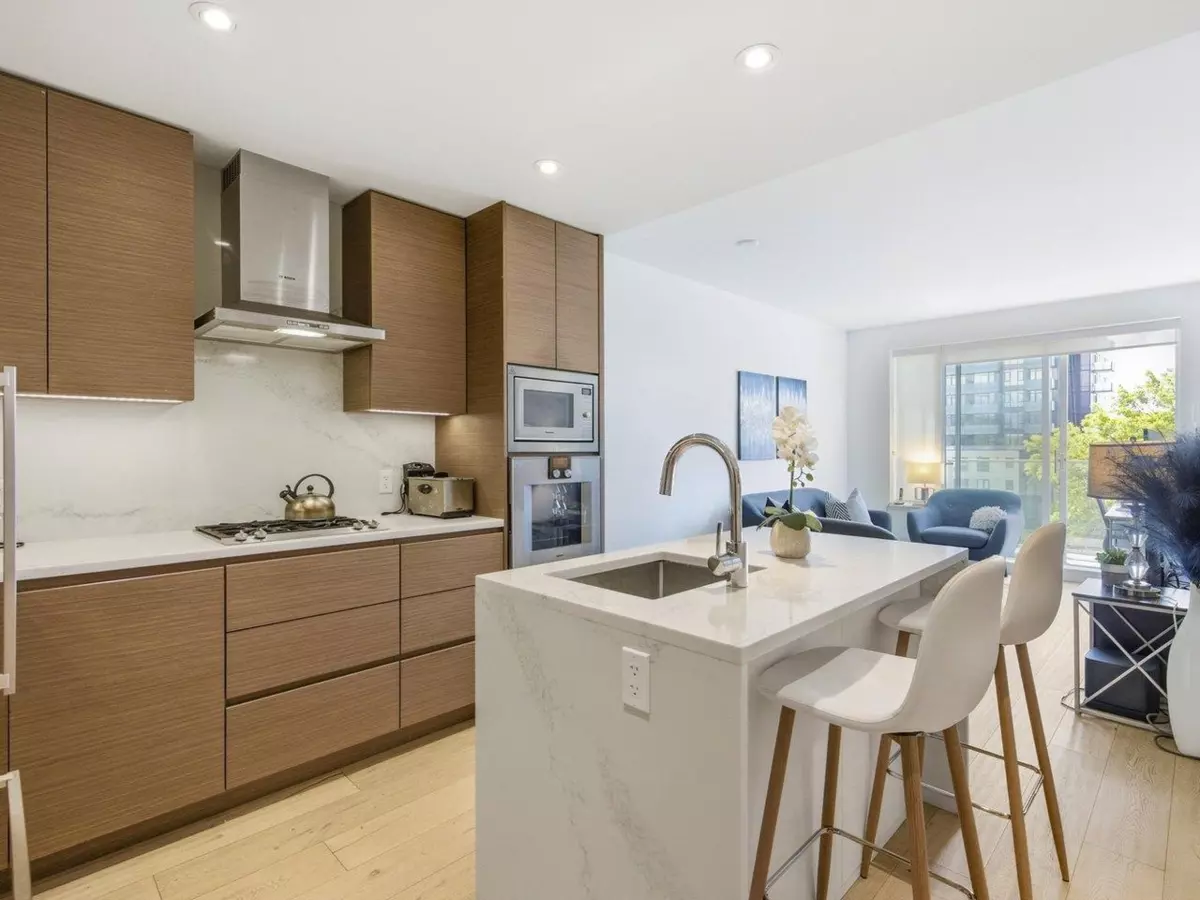 Family Room Photo of 402 5693 Elizabeth Street, Vancouver, BC