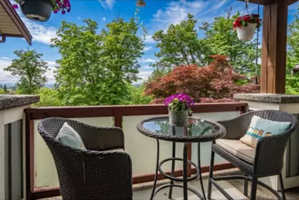Breakfast Nook Photo of 22938 Vista Ridge Drive, Maple Ridge, BC