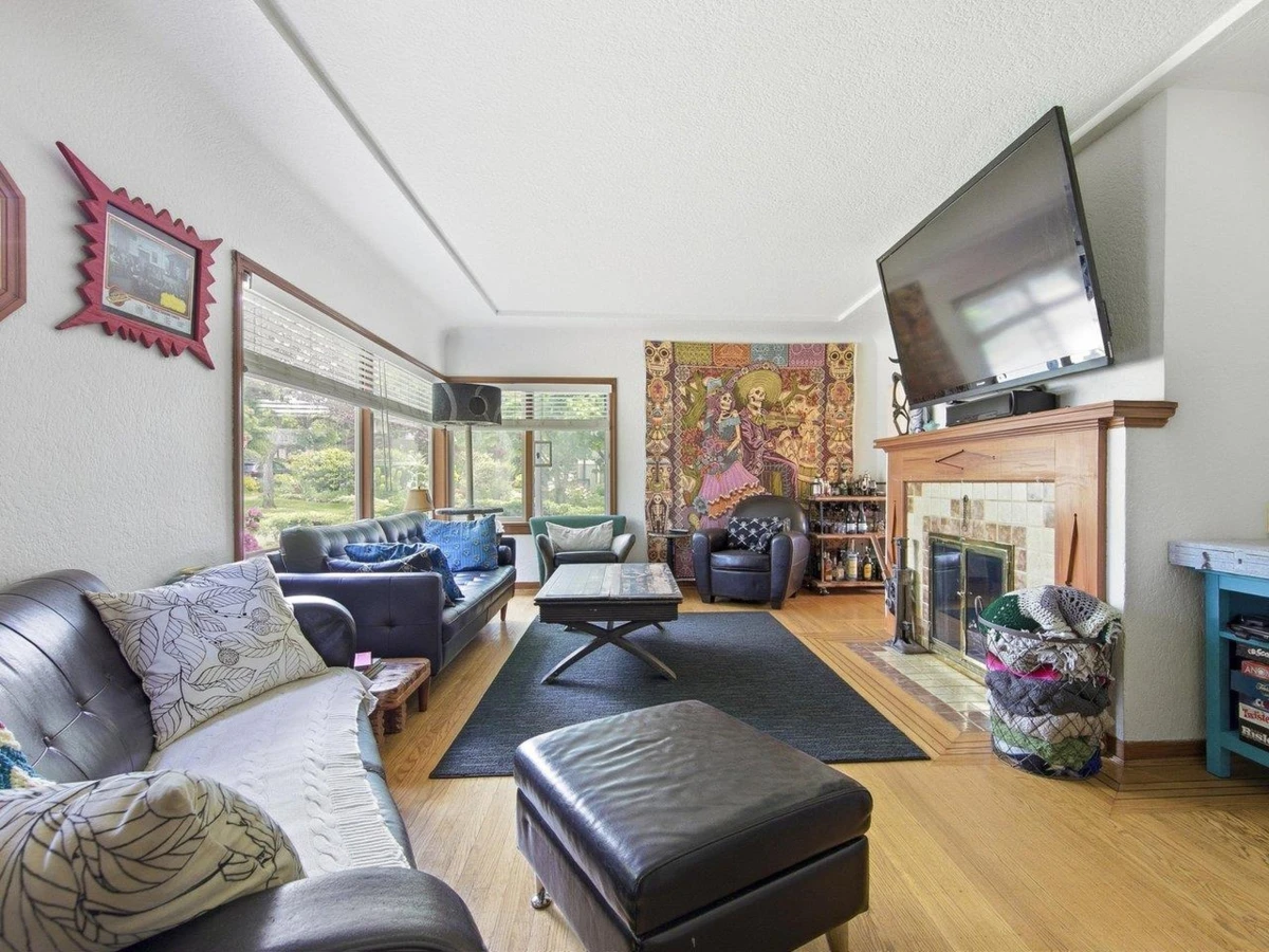 Family Room Photo of 2506 W 15th Avenue, Vancouver, BC