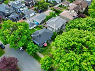Neighborhood Park Photo Near 2506 W 15th Avenue, Vancouver, BC