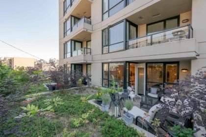 Office / Den Photo of 302 160 W 3rd Street, North Vancouver, BC