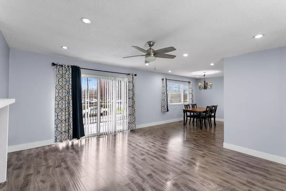 Dining Area Photo of 11546 128 Street, Surrey, BC