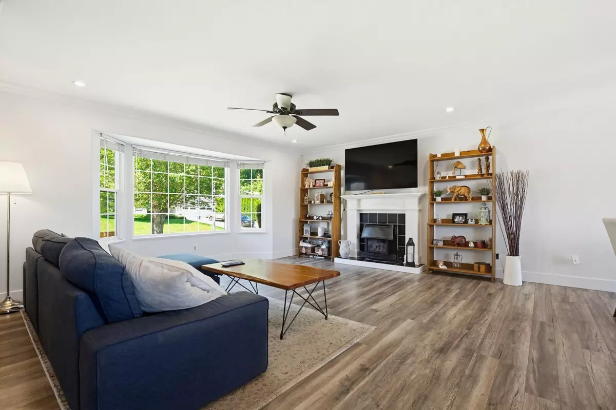 Family Room Photo of 34246 Jasper Avenue, Mission, BC