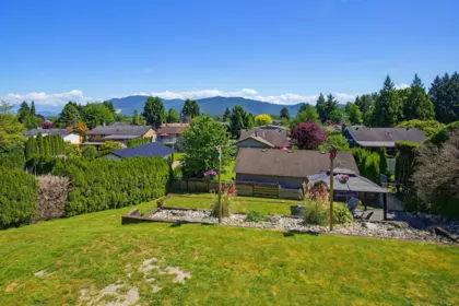 Garden / Landscaping Photo of 34246 Jasper Avenue, Mission, BC