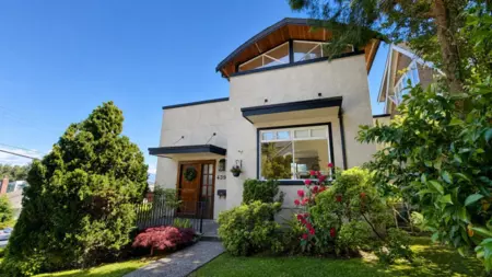 4399 Locarno Crescent, Vancouver, BC, Vancouver — Single Family Residence for sale