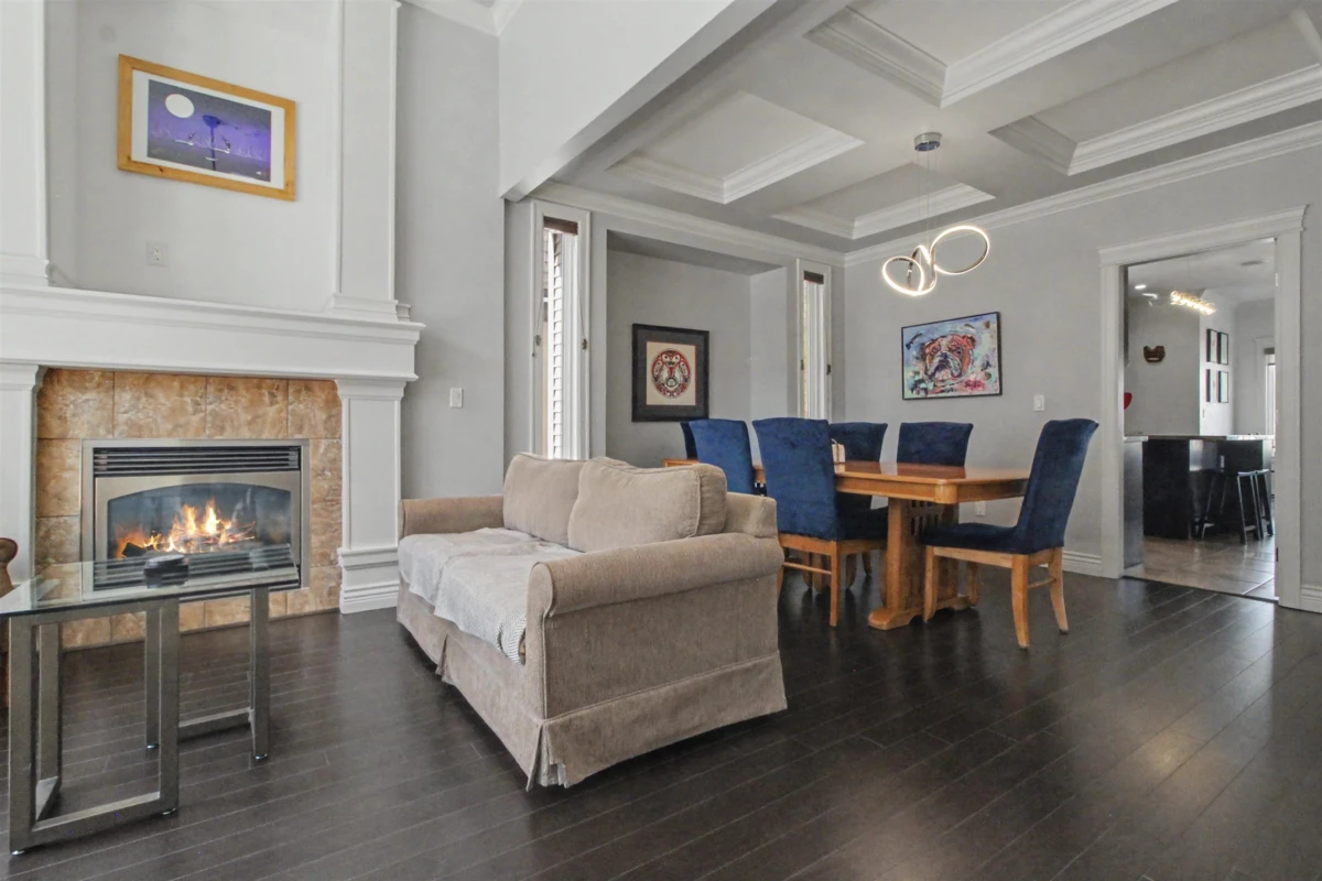 Dining Area Photo of 14675 62 Avenue, Surrey, BC