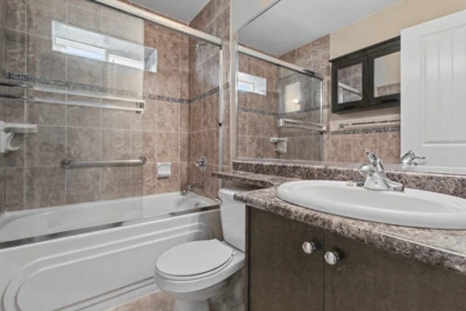 Entry Foyer Photo of 14675 62 Avenue, Surrey, BC