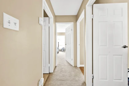 Mudroom Photo of 195 32550 Maclure Road, Abbotsford, BC