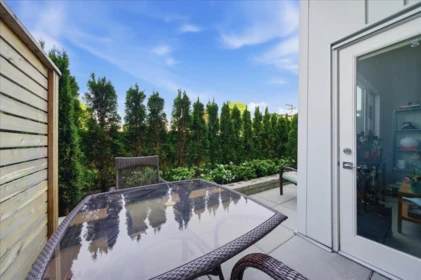 Powder Room Photo of 104 2345 Rindall Avenue, Port Coquitlam, BC