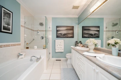 Entry Foyer Photo of 24 15168 22 Avenue, Surrey, BC