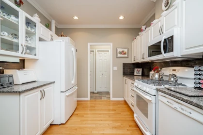 Guest Bathroom Photo of 24 15168 22 Avenue, Surrey, BC