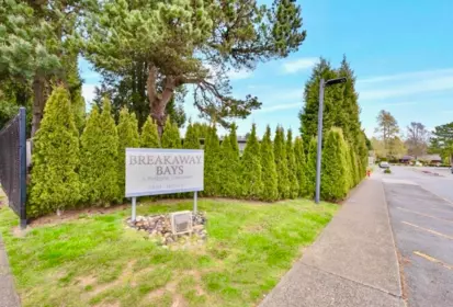Swimming Pool Photo of 85 1840 160 Street, Surrey, BC