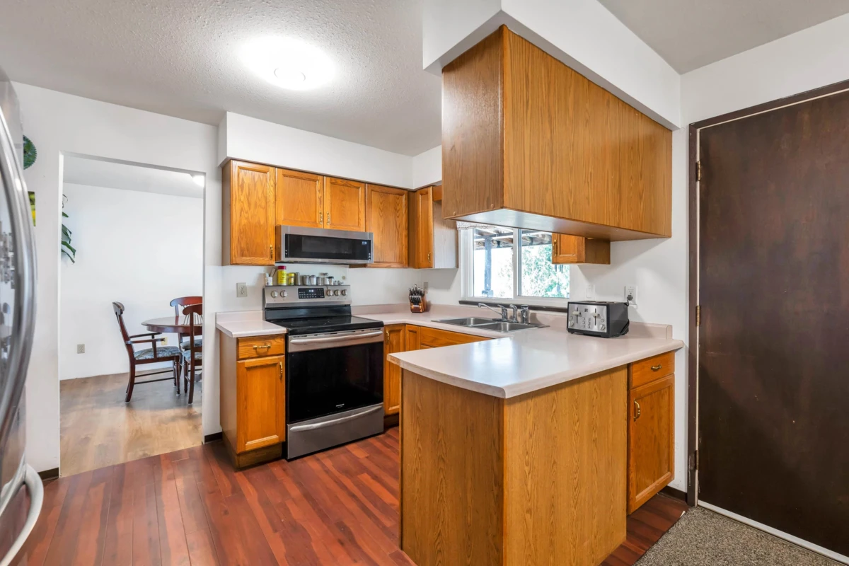 Family Room Photo of 5927 184 Street, Surrey, BC