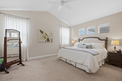 Basement Recreation Room Photo of 16743 22nd Avenue, Surrey, BC