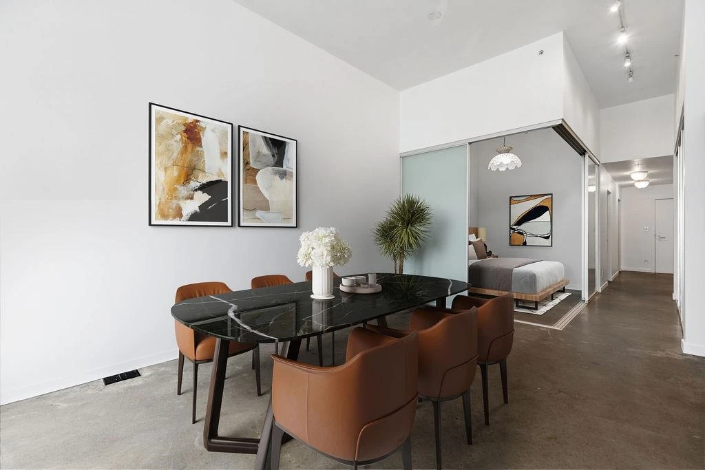 Living Room Photo of 310 53 W Hastings Street, Vancouver, BC