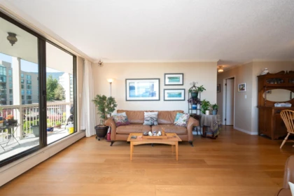 Pantry Photo of 402 1390 Duchess Avenue, West Vancouver, BC