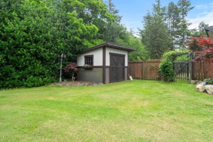 Front Yard Photo of 24645 50 AVENUE, Langley BC V2Z 1E4