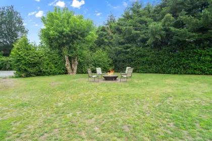 Garden / Landscaping Photo of 24645 50 Avenue, Langley, BC