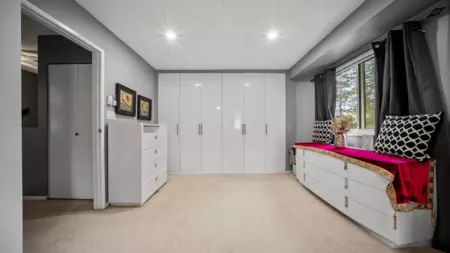 Hallway Photo of 145 7287 140 STREET, Surrey BC V3W 5J6