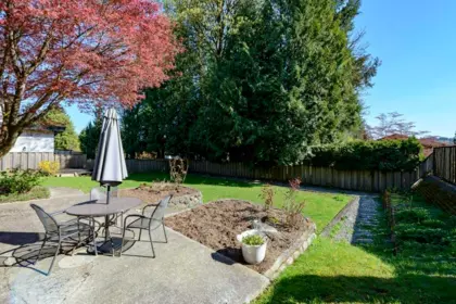 Hot Tub / Spa Photo of 8194 WOODLAKE COURT, Burnaby BC V5A 3P4