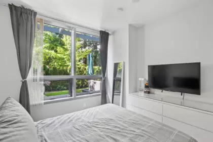 Walk-In Closet Photo of 101 5883 Barker Avenue, Burnaby, BC