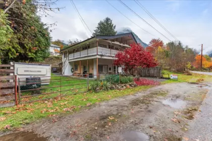 Swimming Pool Photo of 31191 Front Street, Yale, BC