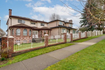 2291 E 40th Avenue, Vancouver, BC, Vancouver — Single Family Residence for sale