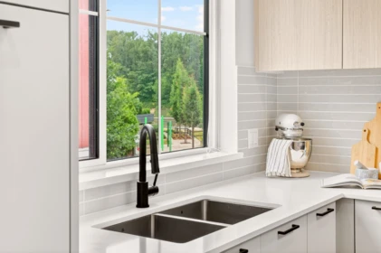 Primary Bathroom Photo of 94 488 Furness Street, New Westminster, BC
