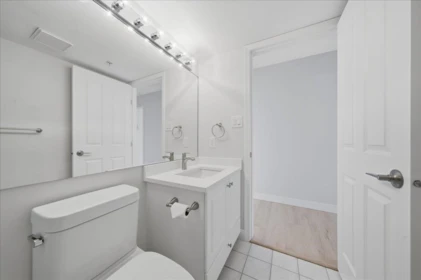 Hot Tub / Spa Photo of 1406 612 Sixth Street, New Westminster, BC
