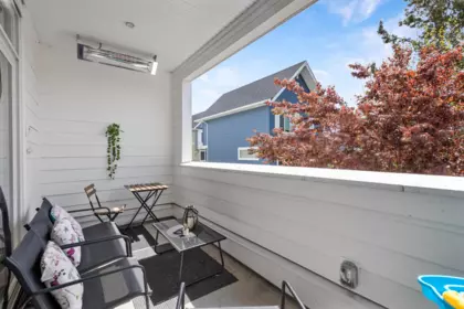 Mudroom Photo of 26 16337 15 Avenue, Surrey, BC