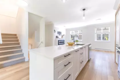 Kitchen Photo of 51 6350 142 Street, Surrey, BC