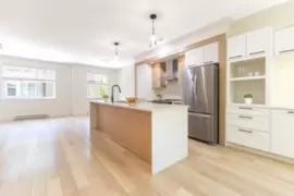 51 6350 142 Street, Surrey, BC