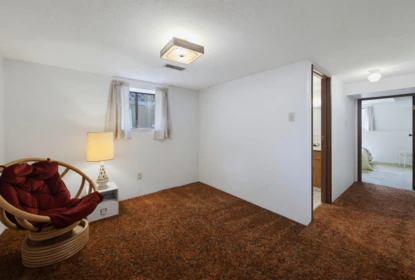 Hallway Photo of 2546 Napier Street, Vancouver, BC