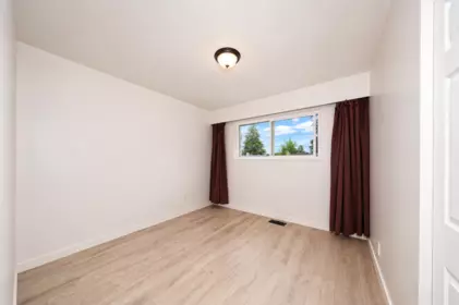 Office / Den Photo of 525 55 Street, Delta, BC