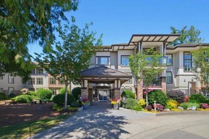 Kitchen Photo of 107 15155 36 Avenue, Surrey, BC