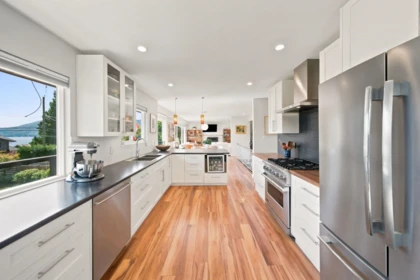 Breakfast Nook Photo of 575 N Dollarton Highway, North Vancouver, BC
